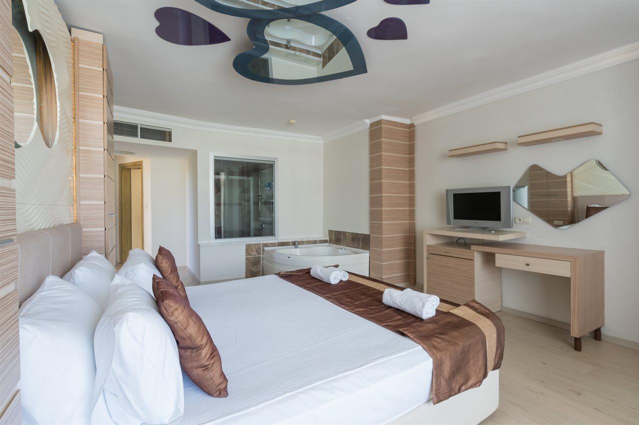 Dora Beach Hotel Мармарис Екстер'єр фото